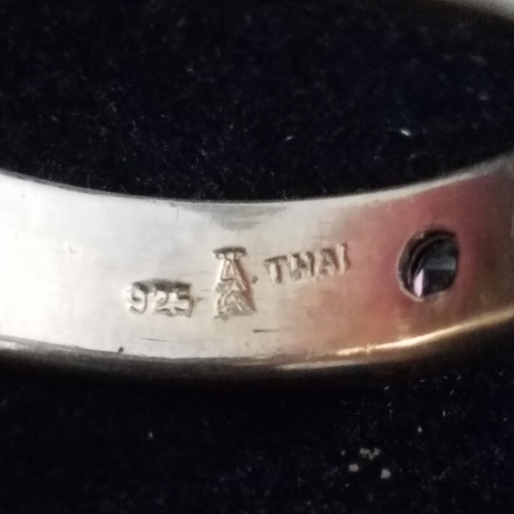 Irish Wedding Band in Sterling Silver - Picture 2 of 6